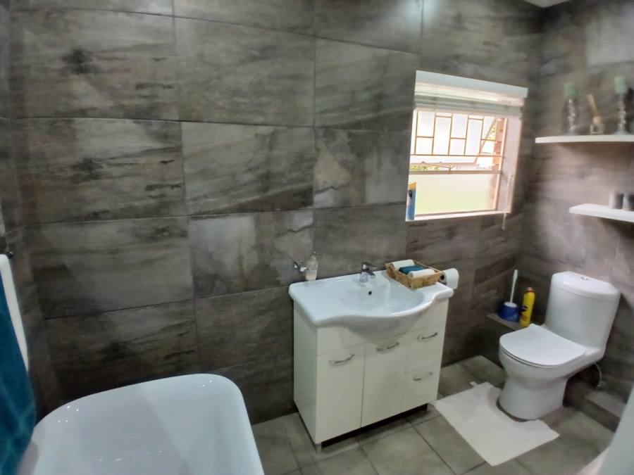 3 Bedroom Property for Sale in Bodorp North West
